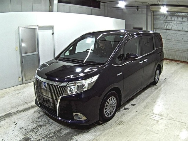 Toyota ESQUIRE 2015 7353720-4