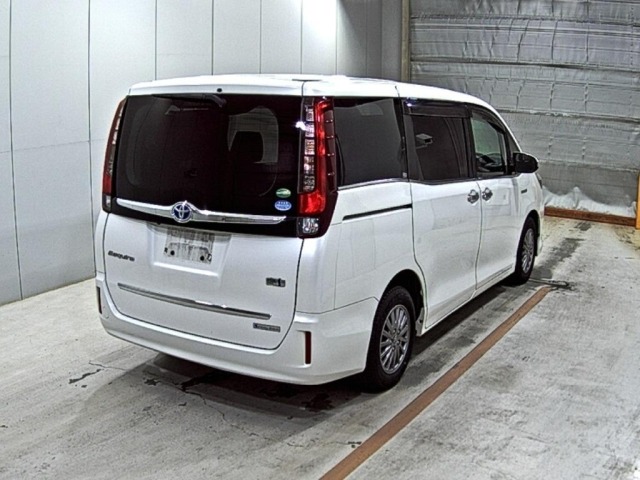 Toyota ESQUIRE 2015 7353721-5