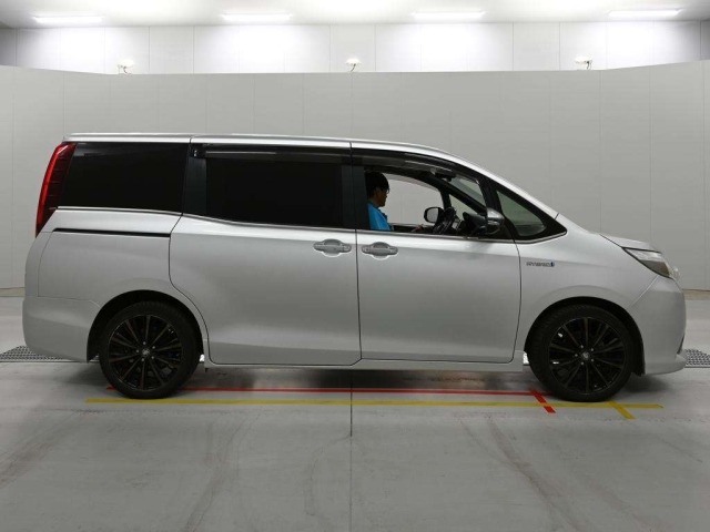 Toyota ESQUIRE 2014 7353786-3