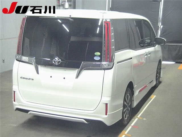 Toyota ESQUIRE 2018 7353801-1