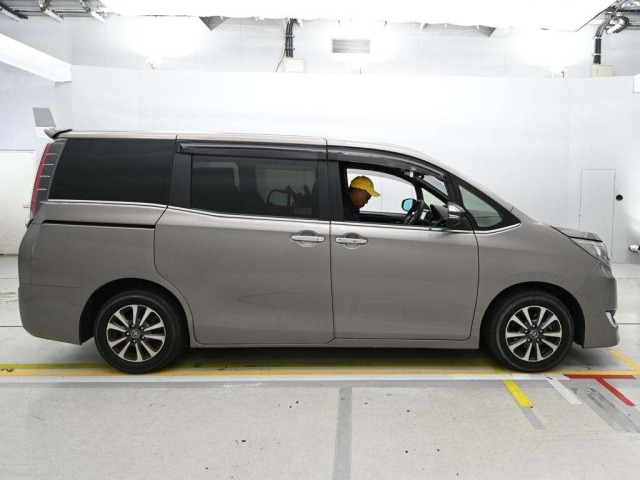 Toyota ESQUIRE 2019 7353816-3
