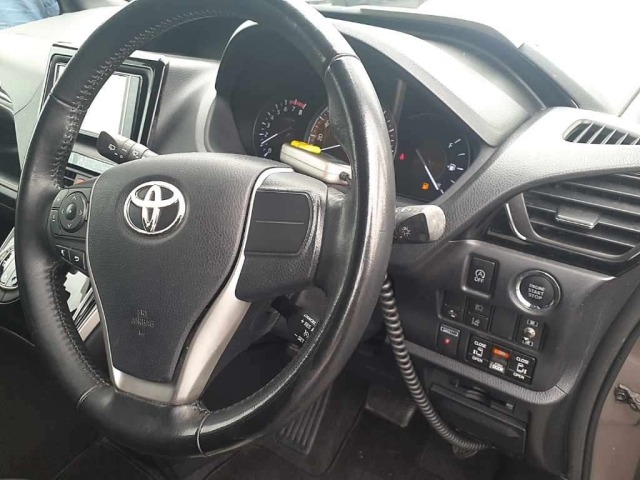 Toyota ESQUIRE 2019 7353816-9