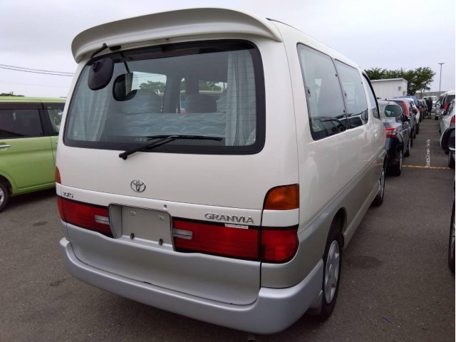 Toyota GRANVIA 1997 7354630-1
