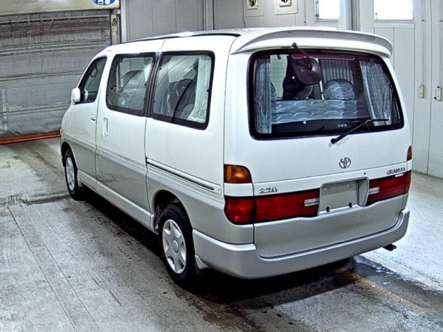 Toyota GRANVIA 1997 7354635-1