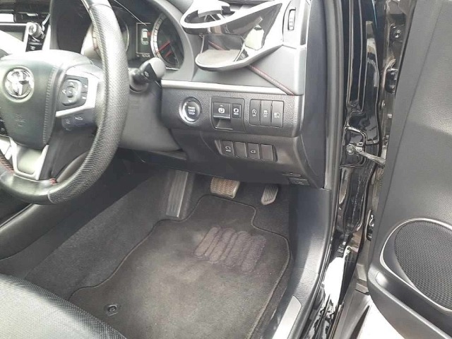 Toyota HARRIER 2018 7354657-9