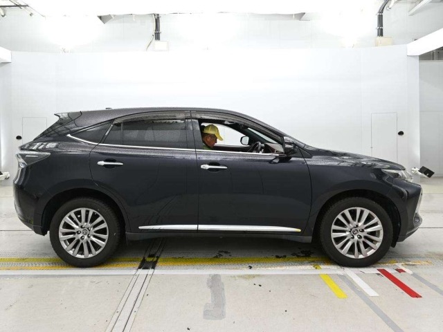 Toyota HARRIER 2017 7354662-3
