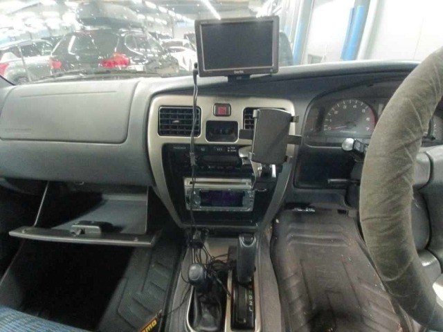 Toyota HILUX SURF 1999 7354568-11