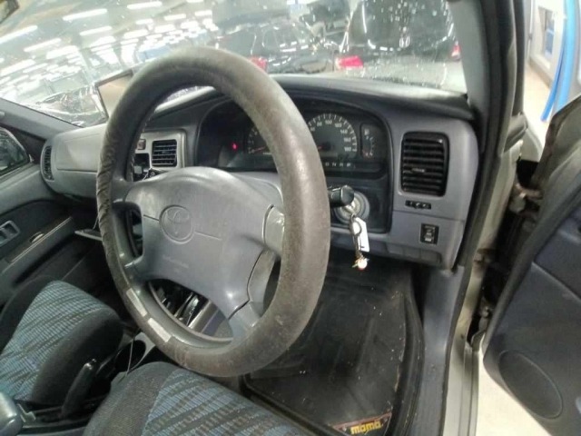 Toyota HILUX SURF 1999 7354568-9