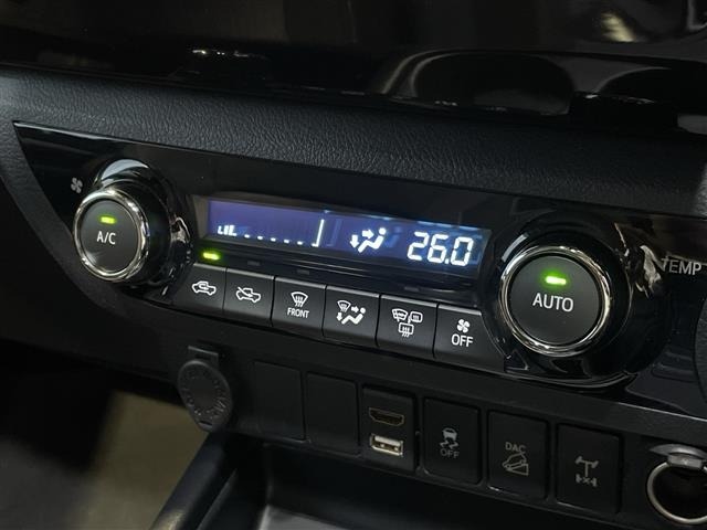 Toyota HILUX 2018 7343984-18