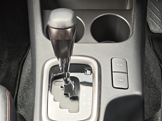 Toyota HILUX 2022 7343998-6