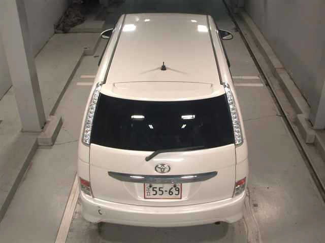 Toyota ISIS 2014 7347165-7