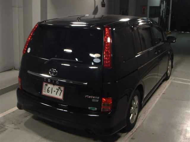 Toyota ISIS 2010 7347186-5