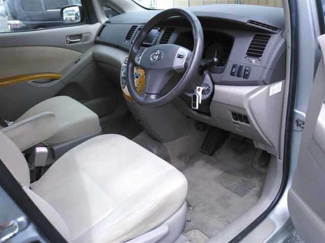 Toyota ISIS 2005 7347187-3