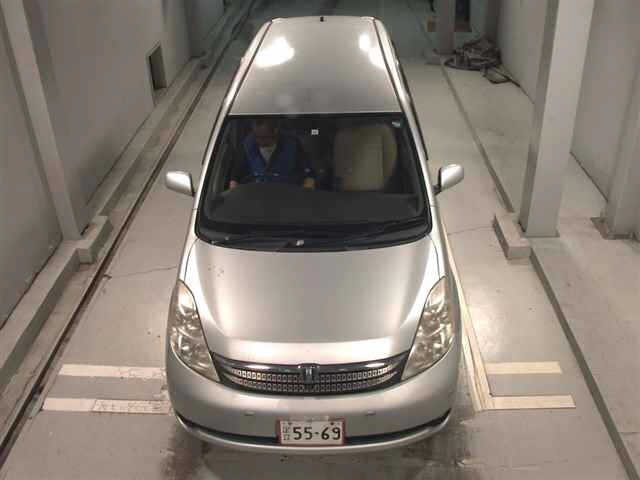 Toyota ISIS 2005 7347187-6