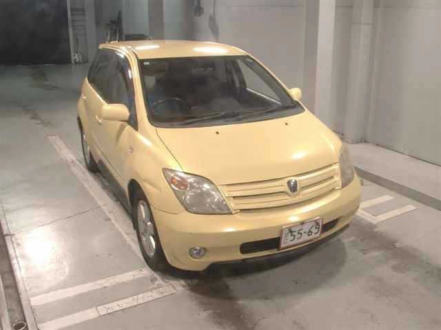 Toyota IST 2003 7354250-0