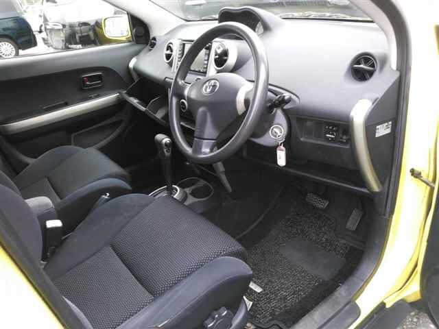 Toyota IST 2003 7354250-3