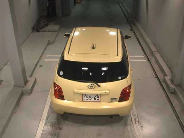 Toyota IST 2003 7354250-7