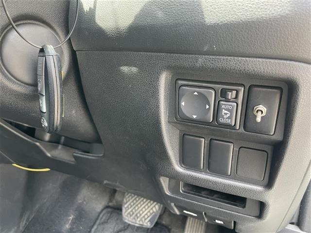 Nissan JUKE 2011 7346043-9