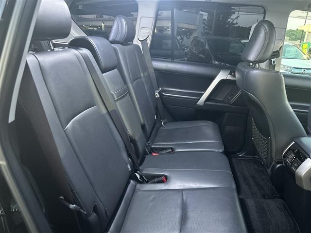 Toyota LAND CRUISER PRADO 2023 7353369-10