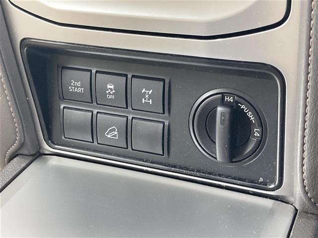 Toyota LAND CRUISER PRADO 2022 7353370-11