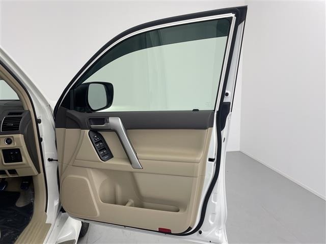 Toyota LAND CRUISER PRADO 2022 7353391-6