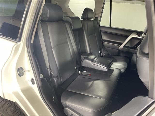 Toyota LAND CRUISER PRADO 2023 7353405-12