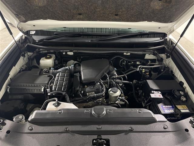 Toyota LAND CRUISER PRADO 2023 7353405-14