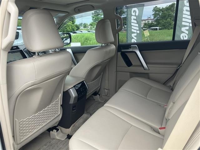 Toyota LAND CRUISER PRADO 2018 7353423-12