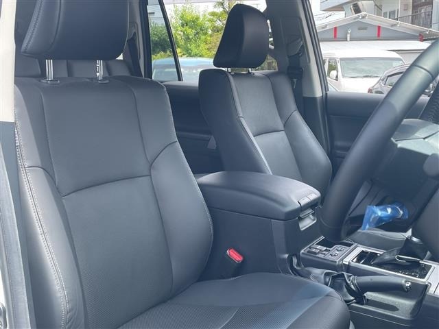 Toyota LAND CRUISER PRADO 2023 7353424-10