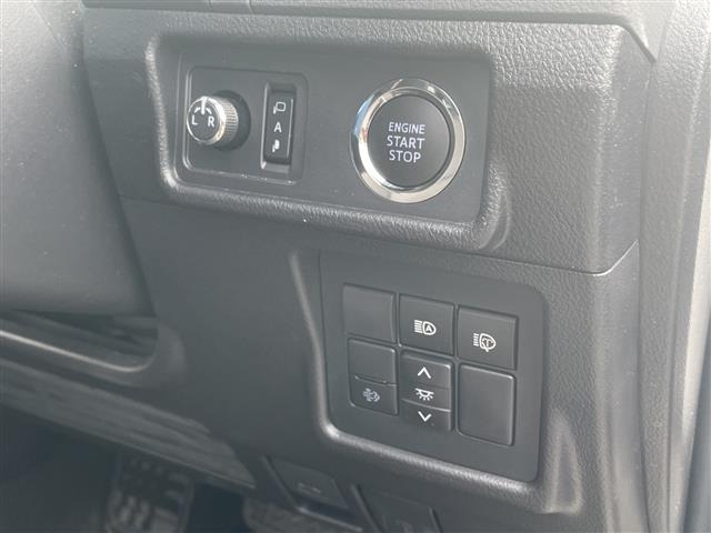 Toyota LAND CRUISER PRADO 2023 7353424-7
