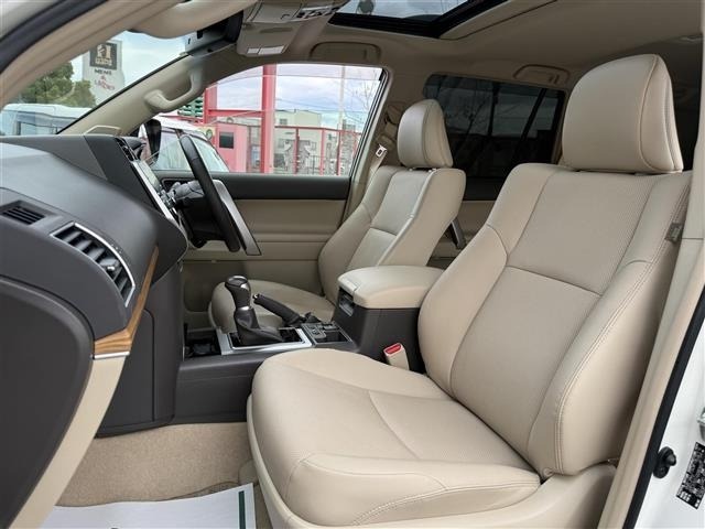Toyota LAND CRUISER PRADO 2023 7353469-1