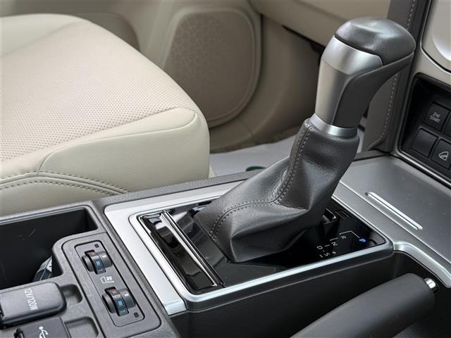 Toyota LAND CRUISER PRADO 2023 7353469-20