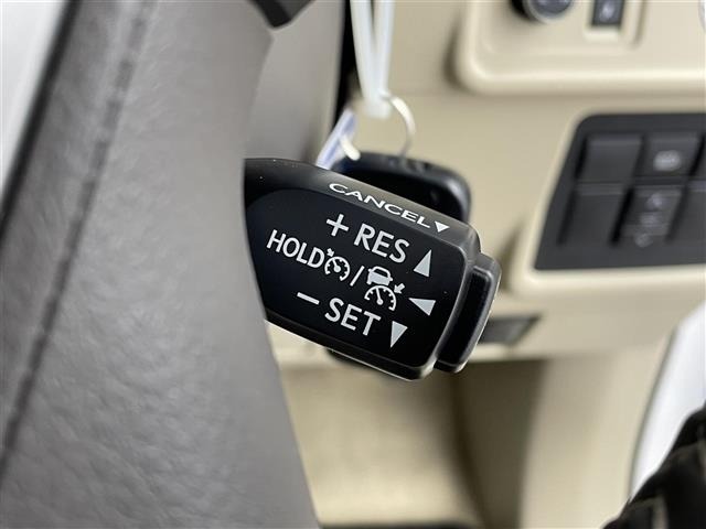 Toyota LAND CRUISER PRADO 2023 7353471-7