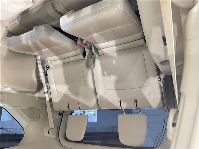 Toyota LAND CRUISER PRADO 2023 7353487-11