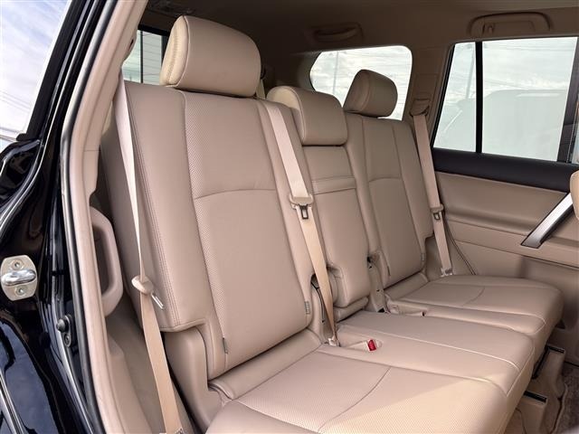 Toyota LAND CRUISER PRADO 2023 7353497-12