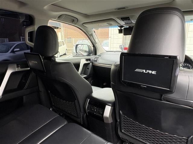 Toyota LAND CRUISER PRADO 2018 7353522-11