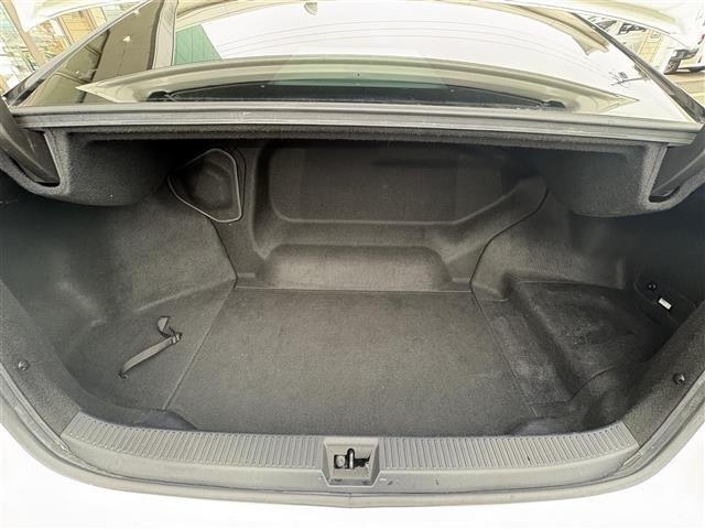 Toyota Mirai 2017 7361294-11