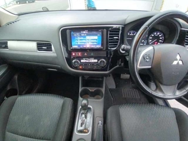 Mitsubishi OUTLANDER 2014 7361607-11