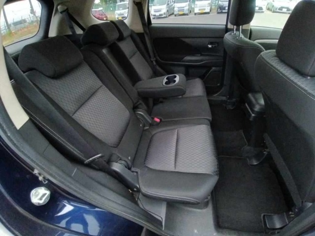 Mitsubishi OUTLANDER 2014 7361607-12