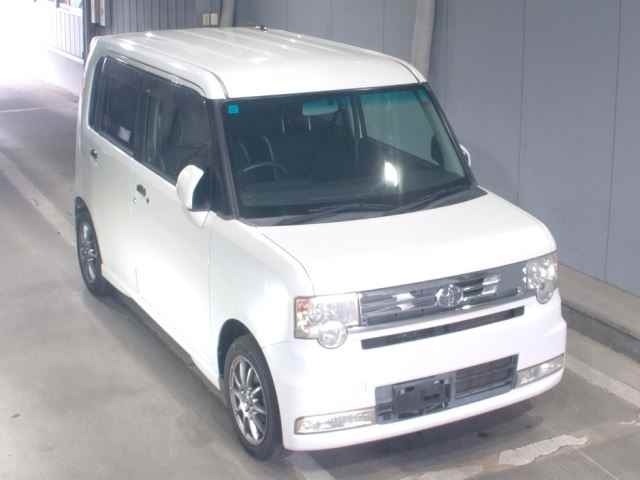 Toyota PIXIS SPACE 2011 7354161-0
