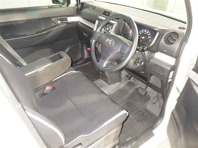 Toyota PIXIS SPACE 2011 7354161-3