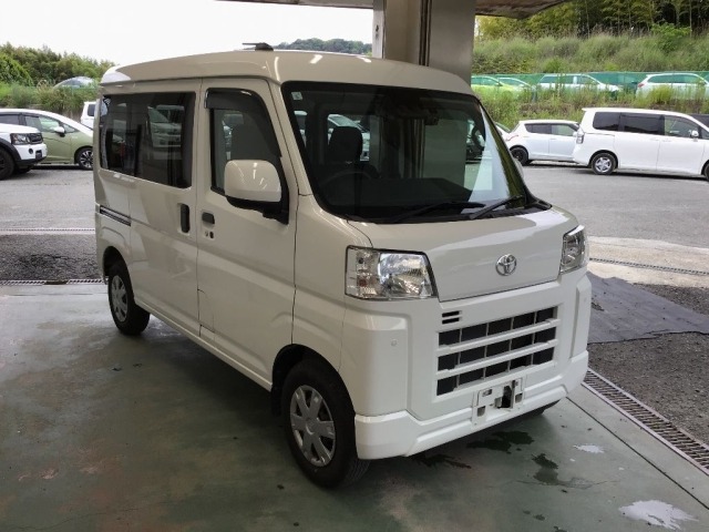 Toyota PIXIS VAN 2022 7354439-3