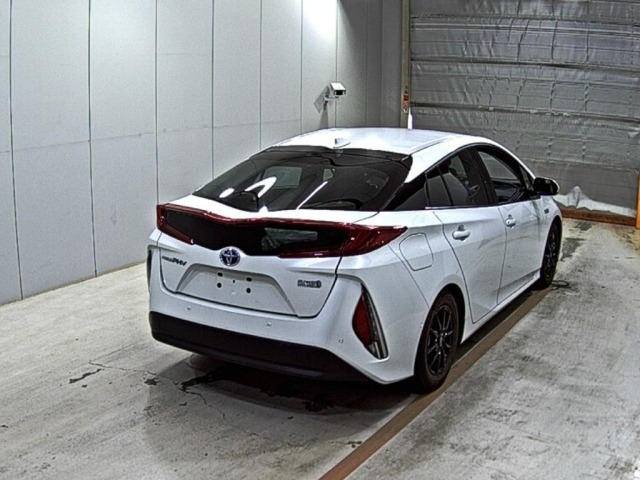 Toyota PRIUS PHV 2022 7354356-5