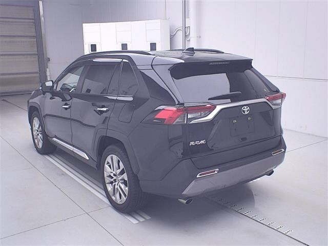 Toyota RAV4 2021 7356398-1