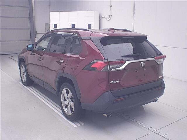 Toyota RAV4 2021 7356400-1