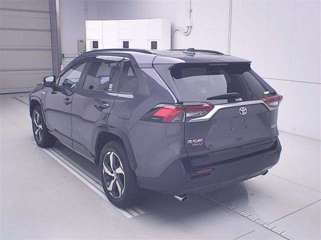 Toyota RAV4 2021 7356414-1