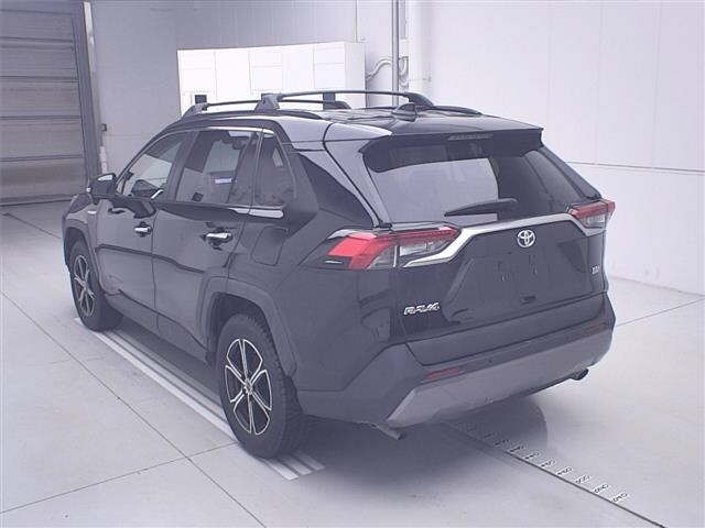 Toyota RAV4 2020 7356415-1