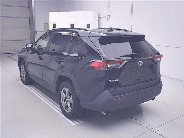 Toyota RAV4 2022 7356431-1