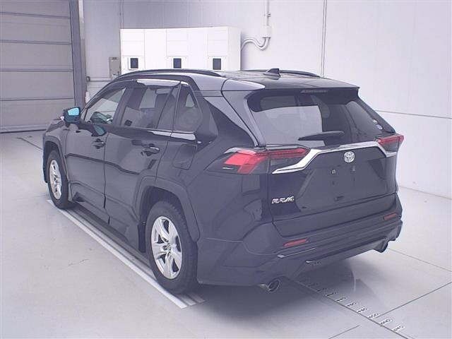 Toyota RAV4 2021 7356438-1
