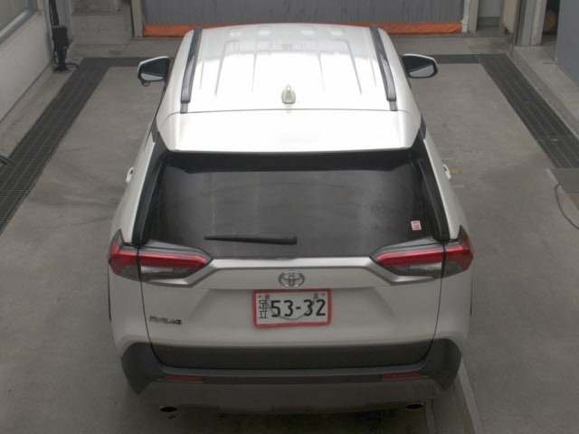 Toyota RAV4 2021 7356492-7